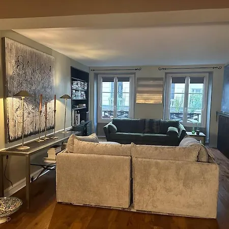 Miro Mirage Paris