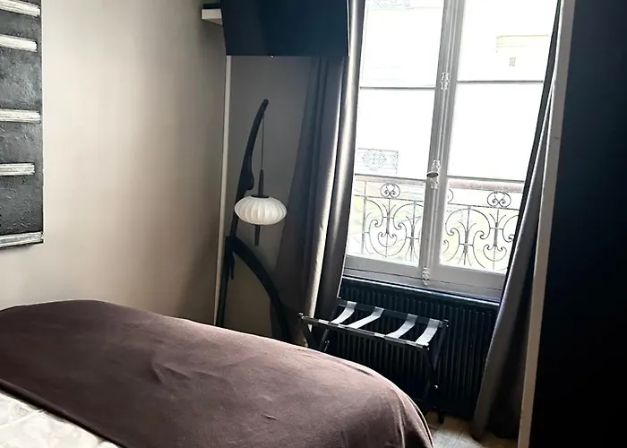 Miro Mirage Paris